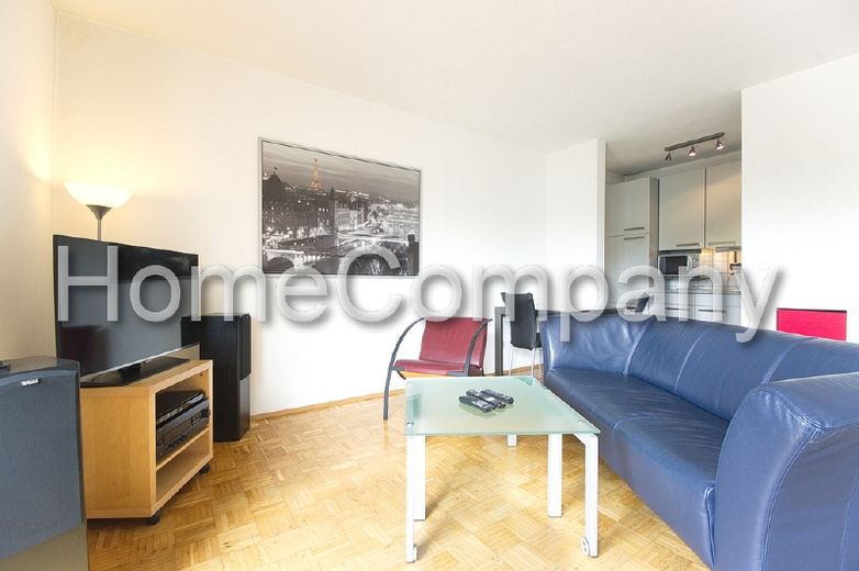 Sehr moderne Wohnung mit Parkett und Balkon in guter Lage, Straßenbahnhaltestelle in der Nähe – 682c16f437538e5369c6bab8b3b3d2fb8bb115e0.jpg
