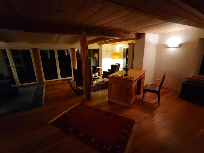 Kernsaniertes Bauerhaus unter Reet auf naturnahem Grundstück in Feldrandlage – Arbeitszimmer und Wintergarten
