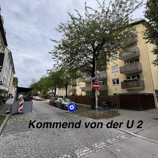 Bella e luminosa appartamento condiviso di 2 locali con balcone esposto a sud in vendita – Knorrstraße-An Hart