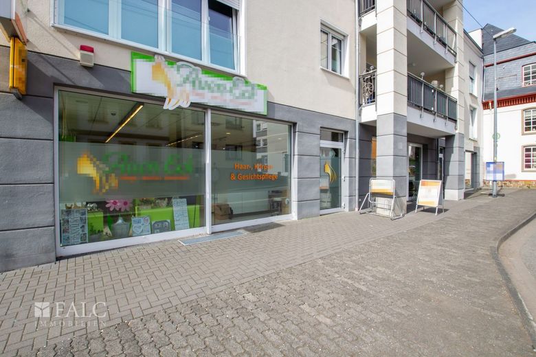 Moderne Einzelhandelsfläche in 1A Lage! – Schaufensterfront