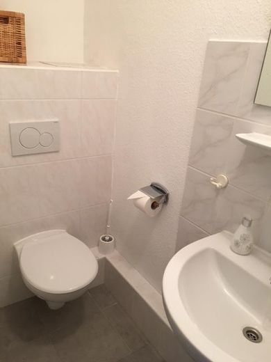 Gemütliches, helles WG-Zimmer in Mannheim | voll ausgestattet | 490 € Warmmiete!!! – Gäste-WC