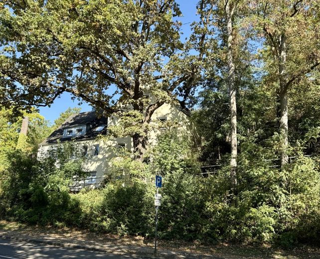 Fröndenberg-Mitte: Mehrfamilienhaus mit drei Garagen in zentraler Lage - Komplett vermietet! – Mehrfamilienhaus Fröndenberg-Mitte