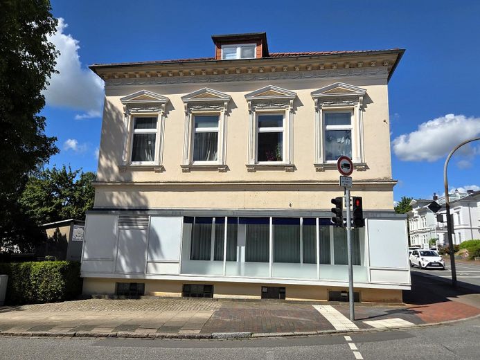 Investment property: Listed apartment building with potential – Hausansicht von Bahnhofstr.