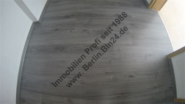 Mietwohnung günstiges Dachgeschoß -- 2er WG - ZweitBezug SüdBalkon – G0030135