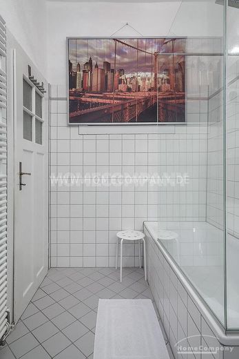 Exklusive 4-Zimmer-Altbauwohnung mit Balkon  &  Tiefgarage in Top-Lage – 290f54d898626990da72c1d357cfdc907496bf52.jpg