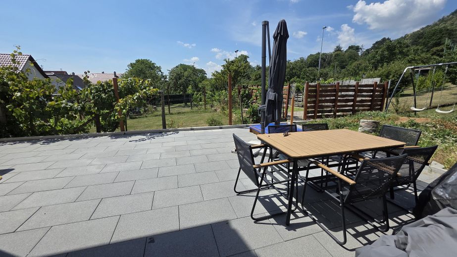 Можна одразу заселятися! Новий односімейний будинок у Франквайлері – Terrasse