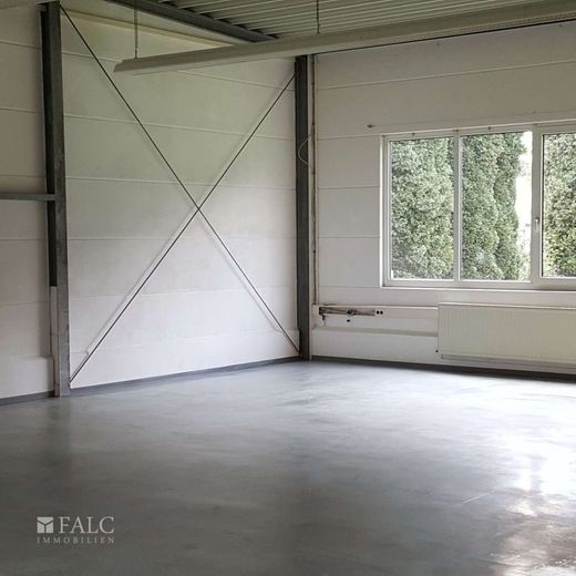 Traumrenditeobjekt mit Wandlungsmöglichkeiten – Lagerhalle