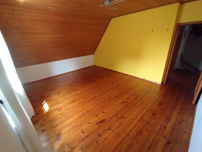 Per famiglie, casa unifamiliare indipendente a Eckental Brand da privato – Zimmer 2