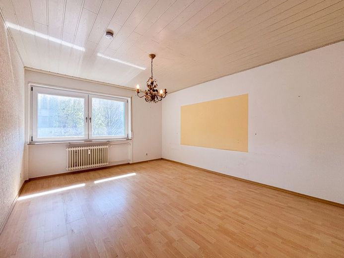 Premium-Angebot: Gonsenheim! 2-ZKB-Whg mit TG &amp; Balkon! Freigestellt! Gut vermietbar, WG geeignet – Schlafzimmer