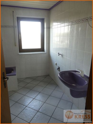 Moderne und gepflegte 4-Zimmer Wohnung in ruhiger Lage, Flieden-Oberstork m. Balkon im Dachgeschoss – Bild 14