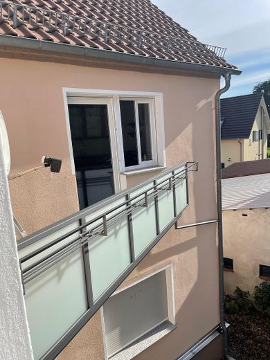 Luminoso apartamento de 2 habitaciones con balcón y cocina equipada: vida tranquila cerca de Zossen y Trebbin – Südwest-Balkon 