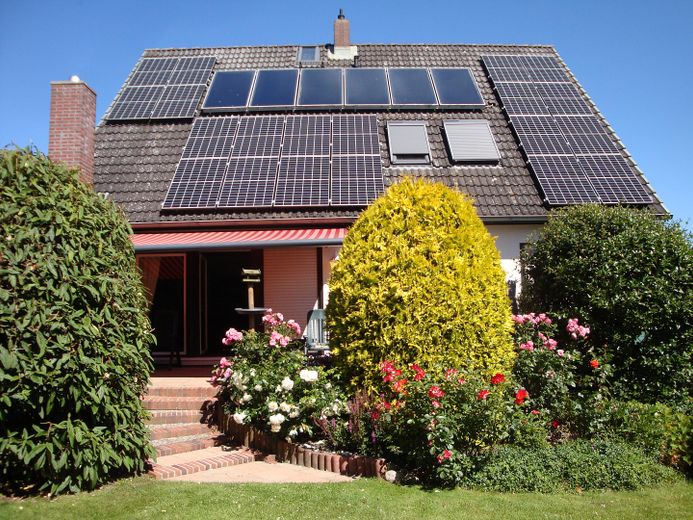 Haus Südseite Terrassenaufgang