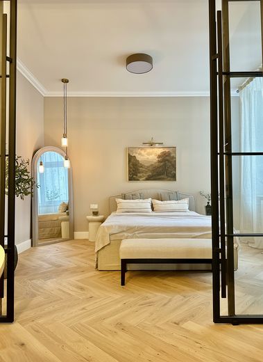 Zeitlose Eleganz trifft auf modernen Komfort - Sanierte 3 Zimmerwohnung am Schloss Charlottenburg – Schlafbereich
