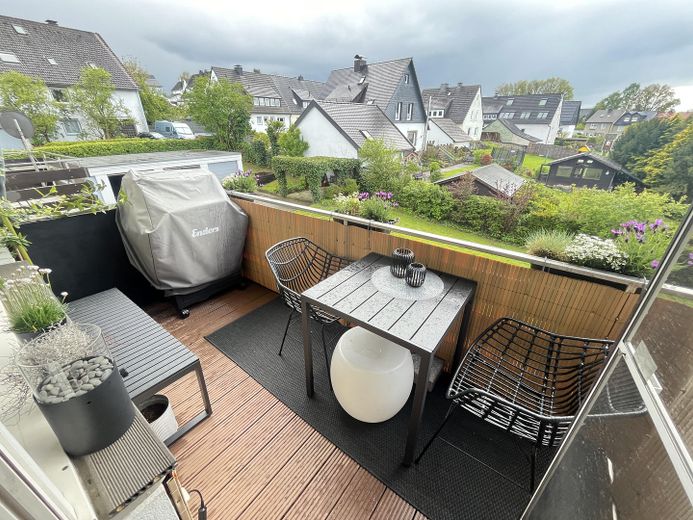 3-кімнатна квартира в Iserlohn-Hennen - простір для вашого повсякдення – Balkon