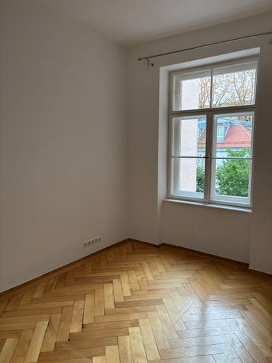 Vicino a Prinzregentenpl., splendido appartamento di 4,5 locali in edificio d’epoca ad Alt-Bogenhausen + cucina abitabile, zona pranzo e balcone! – Foto 4