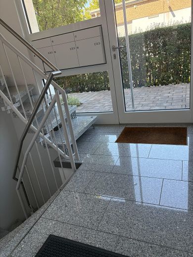 Moderne, stilvolle 3-Zimmer-Neubauwohnung – फोटो 4