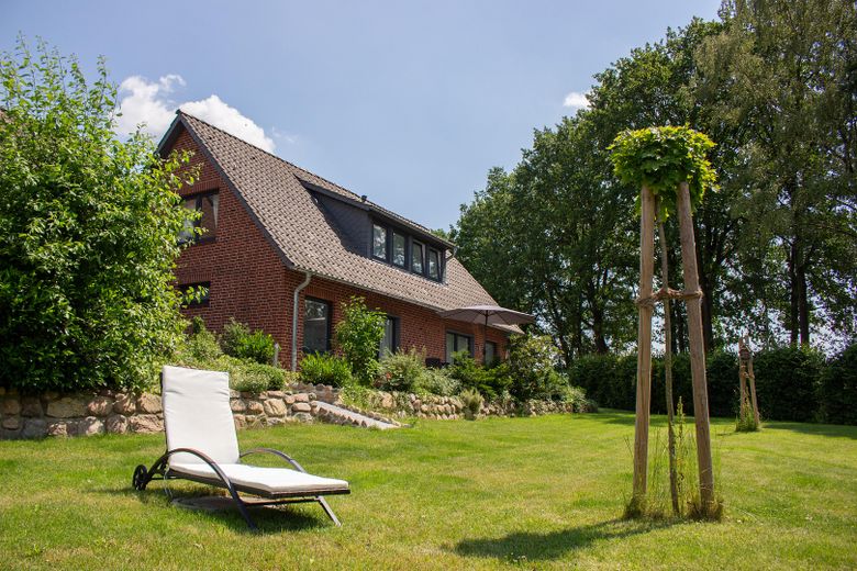 Gartenansicht Whg EG links