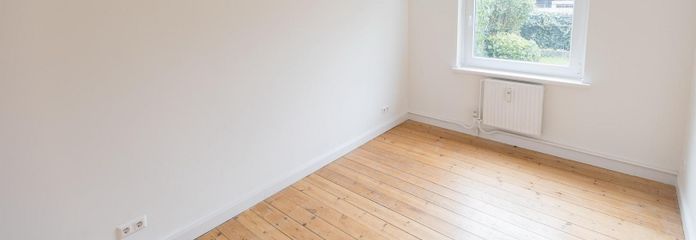 Frisch Sanierte 2-Zimmerwohnung mit großer Küche in Harburg