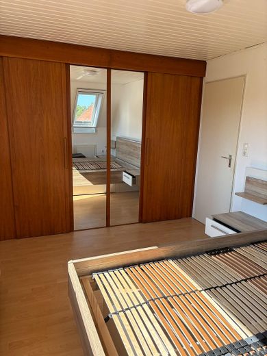 Freistehendes Einfamilienhaus mit Doppelgarage und schönem Garten – Foto 26