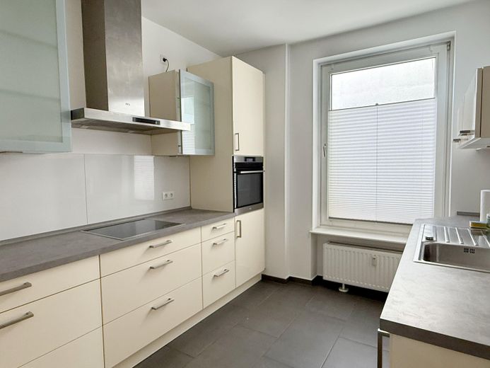 Freie Winterhuder Altbauwohnung in der Endetage – Einbauküche 