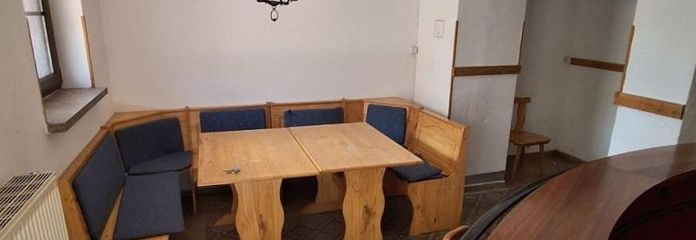 Привабливе комерційне приміщення на цокольному поверсі — ідеальне для студії або клубного приміщення
