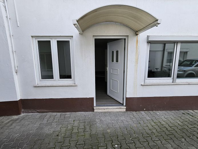 Moderne 3-Zimmer-Wohnung in Eppertshausen – Eingang zur Wohnung