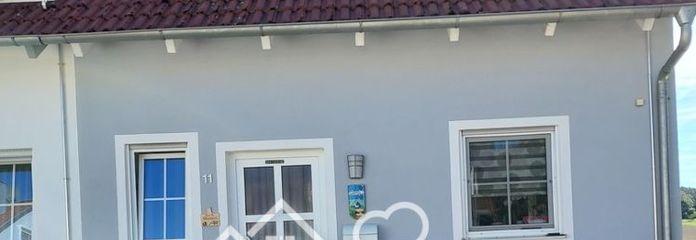 Doppelhaushälfte mit Carport