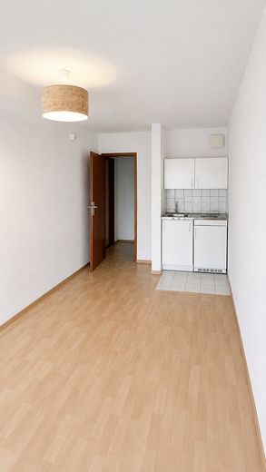 Apartamento de 1 habitación disponible para ocupar en Kassel-Mitte (ascensor, vivienda amueblada y potencial para Documenta – Küchenpantry