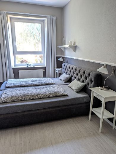 Platz zum Leben! Provisionsfreies Reihenhaus in der Gartenstadt Flensburg – OG Zimmer 1 