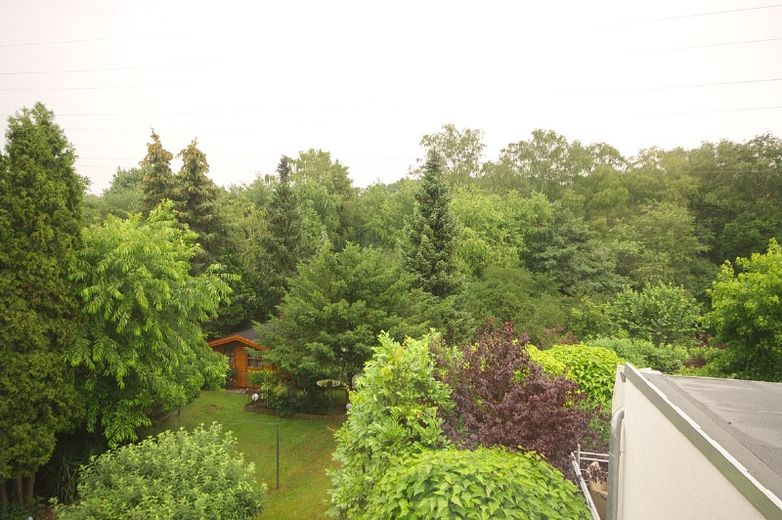 Sehr schöne Maisonettewohnung mit Traum-Ausblick und guter Ausstattung, PKW-Stellplatz direkt am Haus – 3a4db88c0d817f9175c5f428a0b0ba954ca54907.jpg