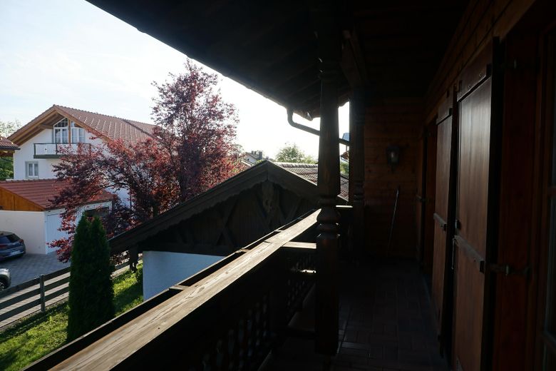 Großes Haus/Mehrgenerationenhaus in Huglfing von privat – Balkon 1. OG (Wohnung 2)