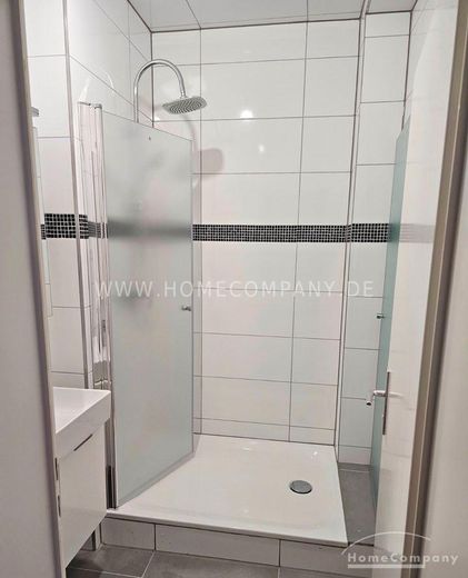Fechenheim (8071223) möblierte Wohnung mit 3 separaten Schlafzimmern, ideal zur Anmietung von Firmen – 33e0f1c5c27e6f21ac9437f1293c39bea5eb63a4.jpg