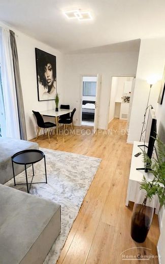 Modern möblierte 2-Zimmer-Wohnung mit Balkon in Obergiesing – 0e38db0b722beb3c0b46e563381ccb039a5c3c1f.jpg