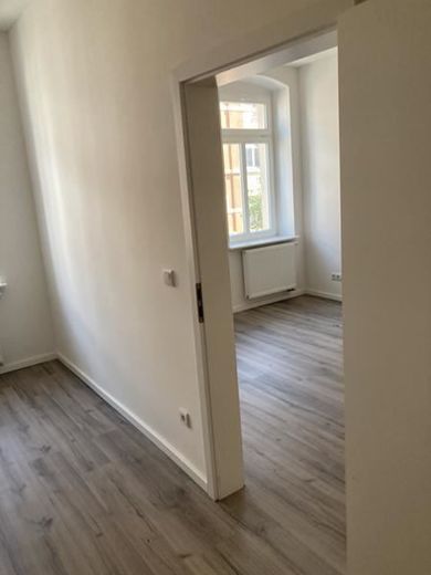 Zweitbezug nach Sanierung! Großzügige 3-Zimmerwohnung mit Laminat, Balkon, Wanne und Einbauküche! – IMG_1299