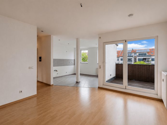 ÖZEL GÜNEŞ LOGGIA | eski bina şarmı ve geniş manzara ile yaşam – Foto 1