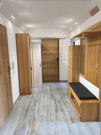 Besser leben im Allgäu – Einbau Garderobe 