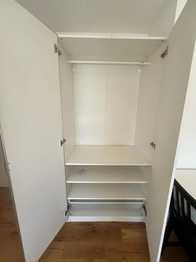 (WG Zimmer) 4er WG Neugründung – Schrank