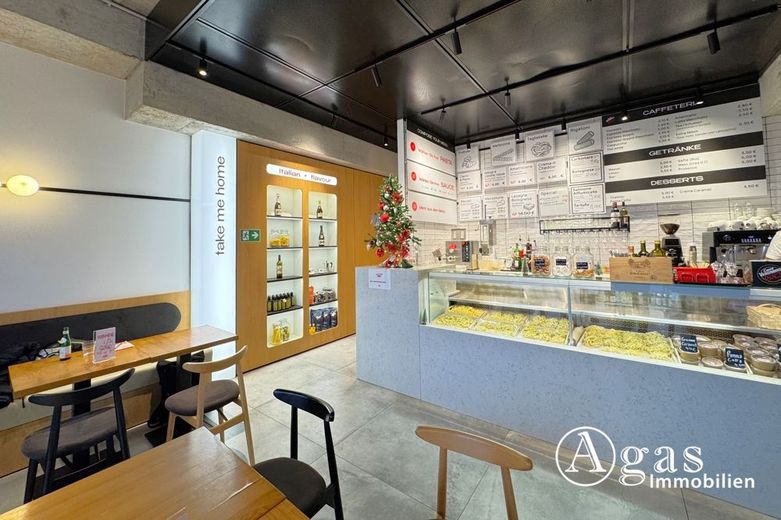 Nachmieter gesucht: Etabliertes italienisches Restaurant am Boxhagener Platz – Gastraum