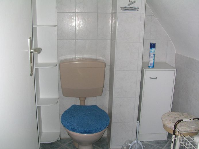 Студентська квартира – WC mit Türe
