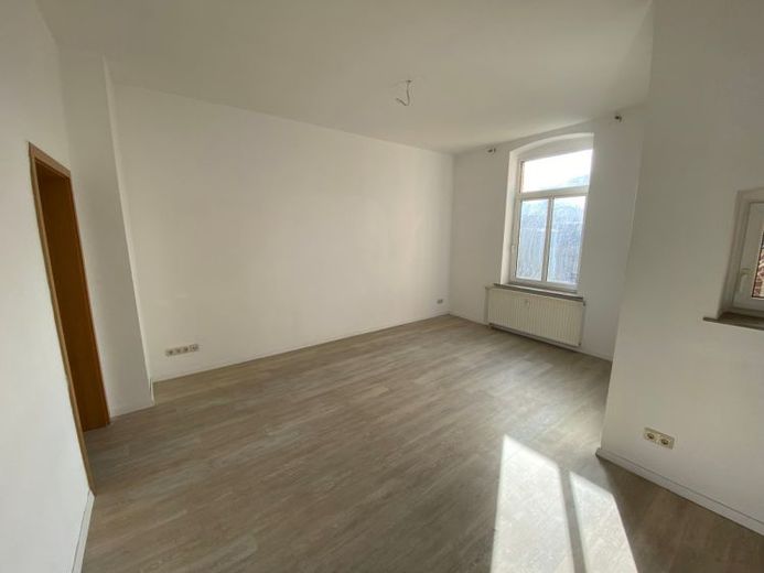 Helle, freundliche 3- Raum Wohnung zentrumsnah mit Balkon in Plauen – Foto 1