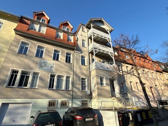 Vollvermietetes Mehrfamilienhaus mit Balkonen und Stellplätzen in guter Lage! – Foto 1