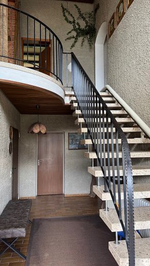 Casa unifamiliare indipendente con appartamento separato – Foto 4