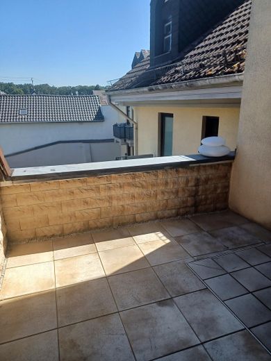 Klimatisierte mod.lichtdurchfl.DG-Whg. Pelleto+PV-Anlage,unverb.FERNSICHT+3-Fachvergl. – Loggia