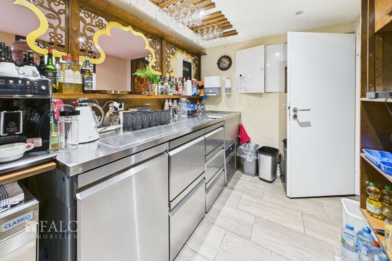 Renditestark! Mehrfamilienhaus / zwei Gewerbeeinheiten (Restaurant &amp; Imbiss) im Herzen der Villinger Altstadt – CAM04294G0-PR0028-STILL008