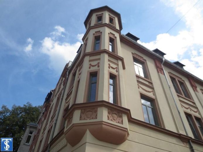 Objekt-Nr.: 3224 - Schöne vermietete 2-Zimmer-ETW im EG mit Wanne und Balkon in Denkkmalschutzobjekt Lengenfeld – Foto 1
