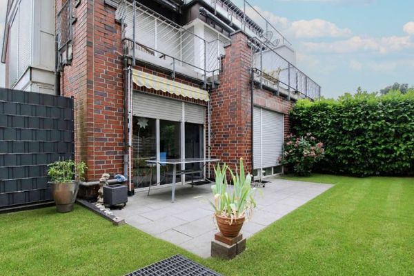Appartement de qualité de 3 pièces au rez-de-chaussée à Ahlen – emplacement près du parc municipal, cuisine équipée, terrasse & jardin !