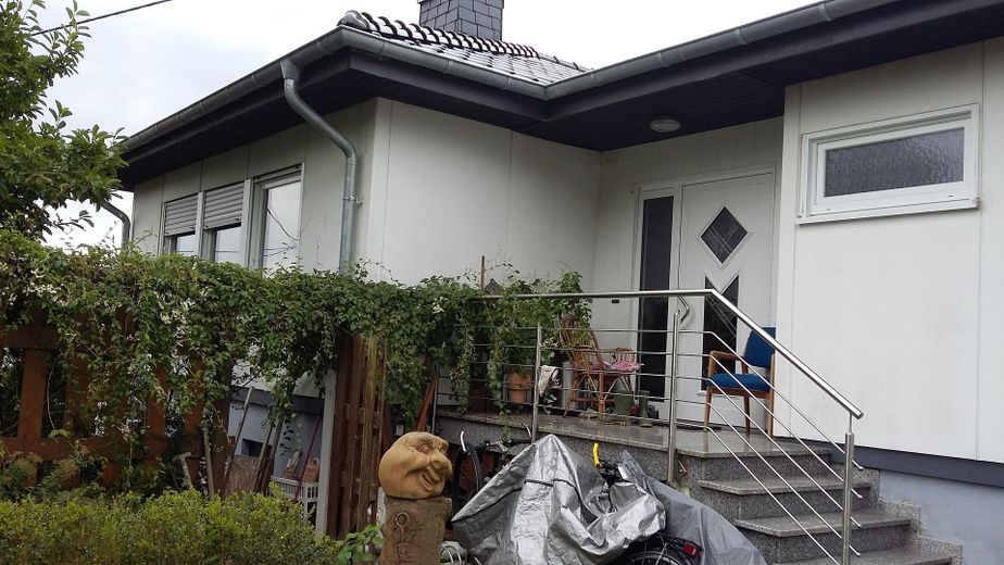 Nur noch wenige Tage :Einfamilienhaus in Seelscheid, Provisionsfrei – Hauseingang