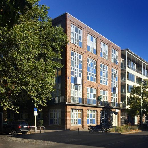 Potsdamer Platz – Lichte Maisonette am Park: Bezugsfrei, Provisionsfrei! – Ansicht Fassade und Kubatur
