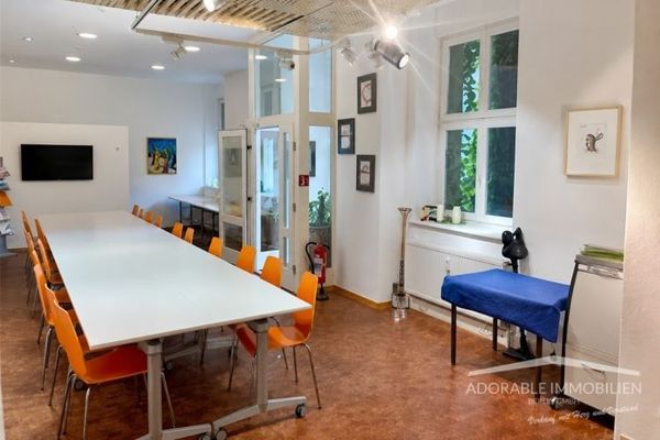 शांत स्थान पर कार्यालय क्षेत्र (91 m²) Otto-Suhr-Allee में – प्रैक्टिस, परामर्श, व्यवसाय के लिए आदर्श