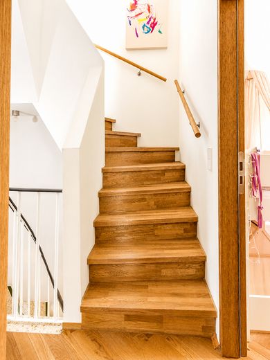 Haus des Jahres 2024 - Doppelhaushälfte – Treppenhaus